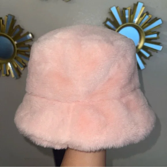 NWT Pink Prada Shearling Fur Hat Adult - Picture 4 of 11
